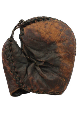 George Kelly D&M Basemitt Front