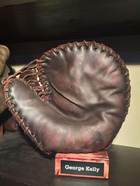 George Kelly D&M Ol' Reliable Basemitt Front