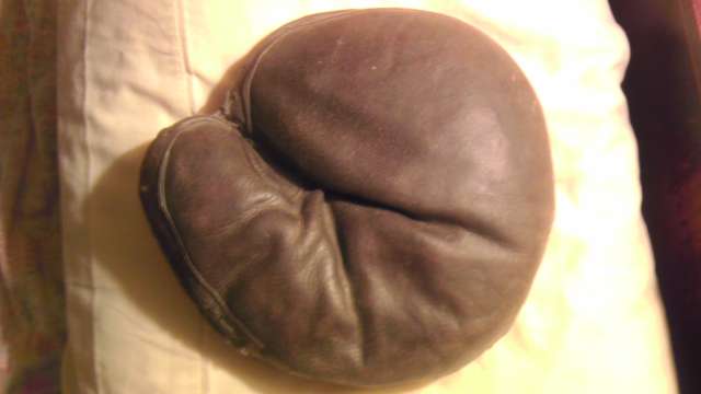 D&M Catchers Mitt Brown Front