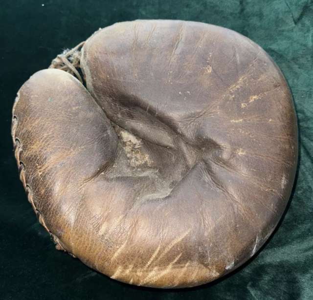 Pat Collins D&M 703 Catchers Mitt Front