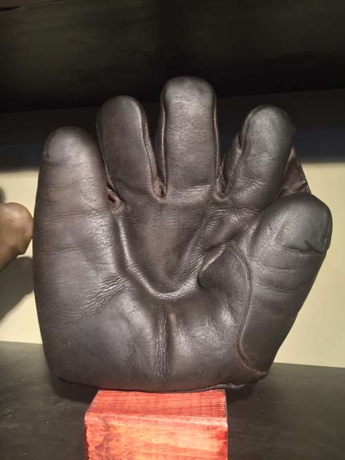 D&M 1 Inch Web Lefty Black Front