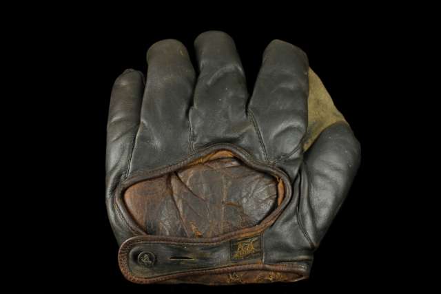 D&M Black Full Web Back