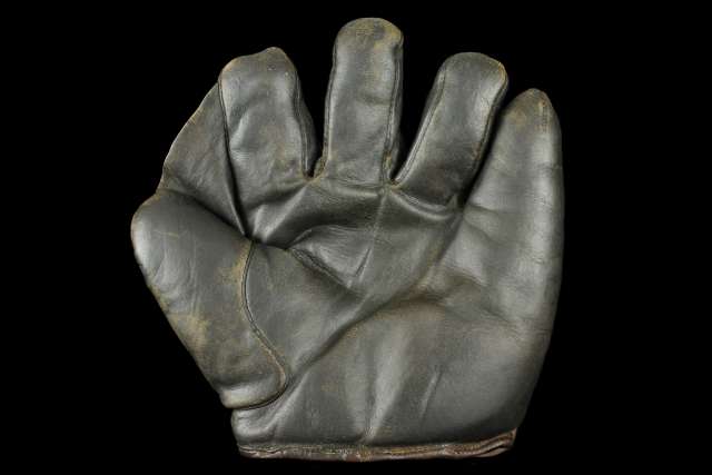 D&M Black Full Web Front