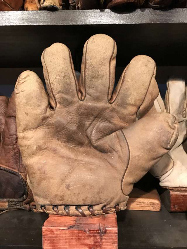 D&M G25 1 Inch Web Lefty Front