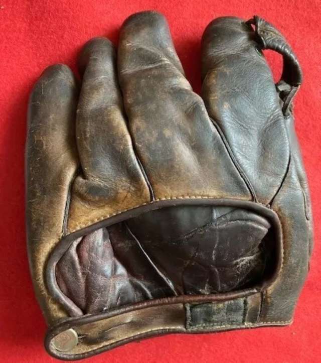 Earl Clark D&M G35D Back