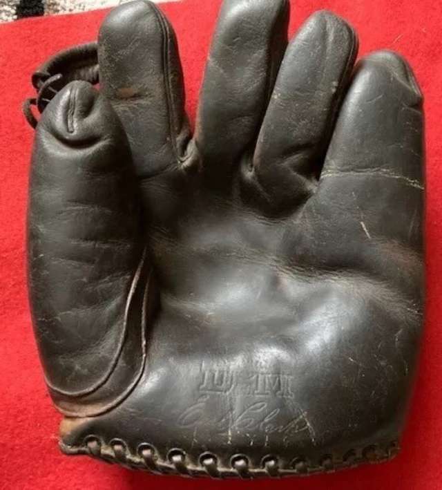 Earl Clark D&M G35D Front