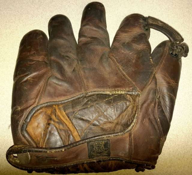 Earl Clarke D&M G35 Back