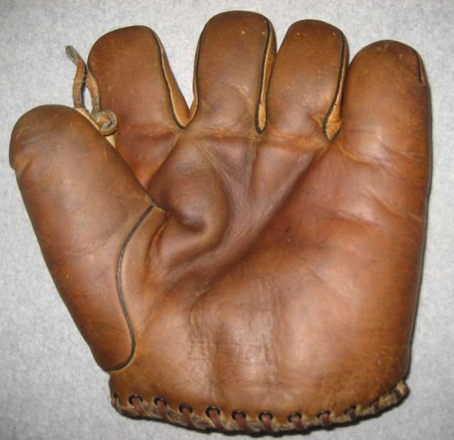 Joe Cronin D&M G84D Front