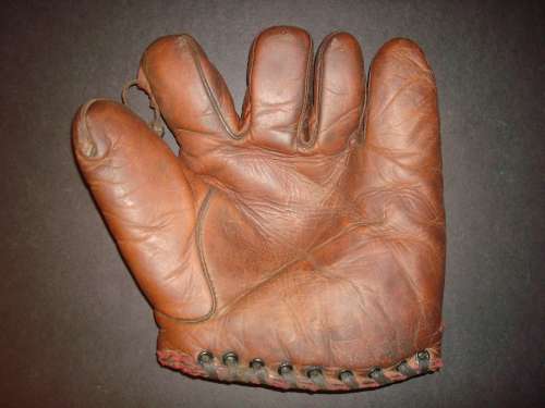 Red Worthington D&M G8 Front