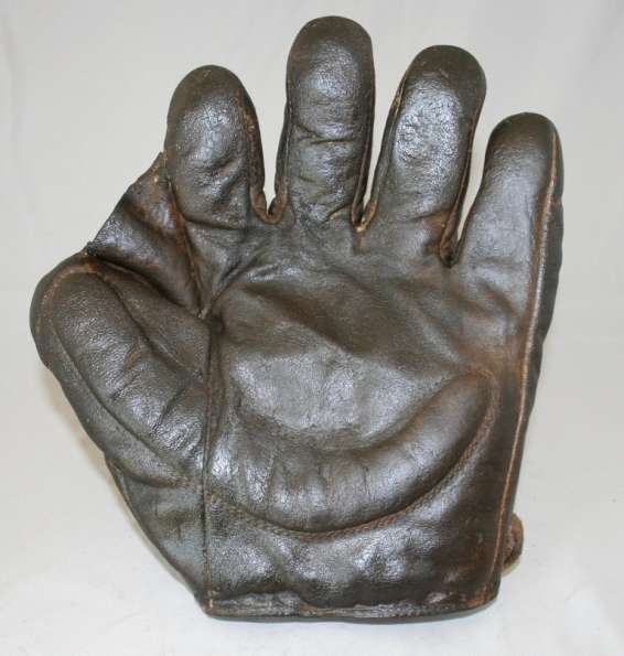 Early 1900's Crescent Glove Front