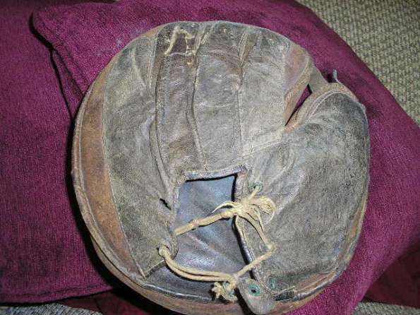 Early 1900's Hook and Eye Back Crescent Mitt Back