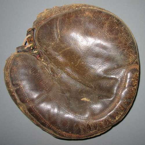 Early 1900's Spalding Crescent Pad Decker Patent Catchers Mitt Front