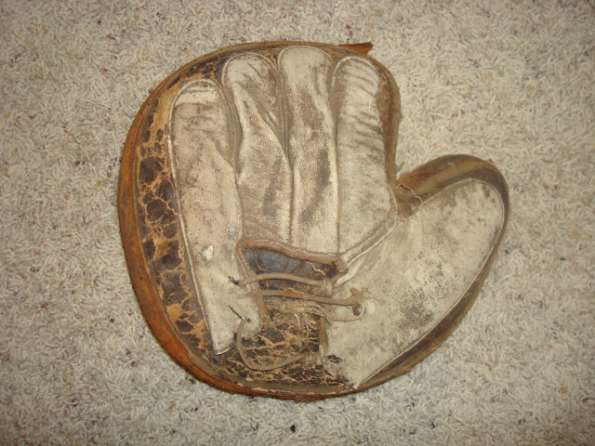 Early 1900's White Crescent Pad Catchers Mitt Back