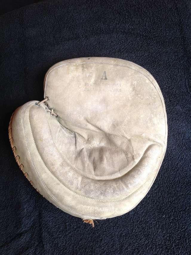 A.J. Reach A Crescent Catchers Mitt Front