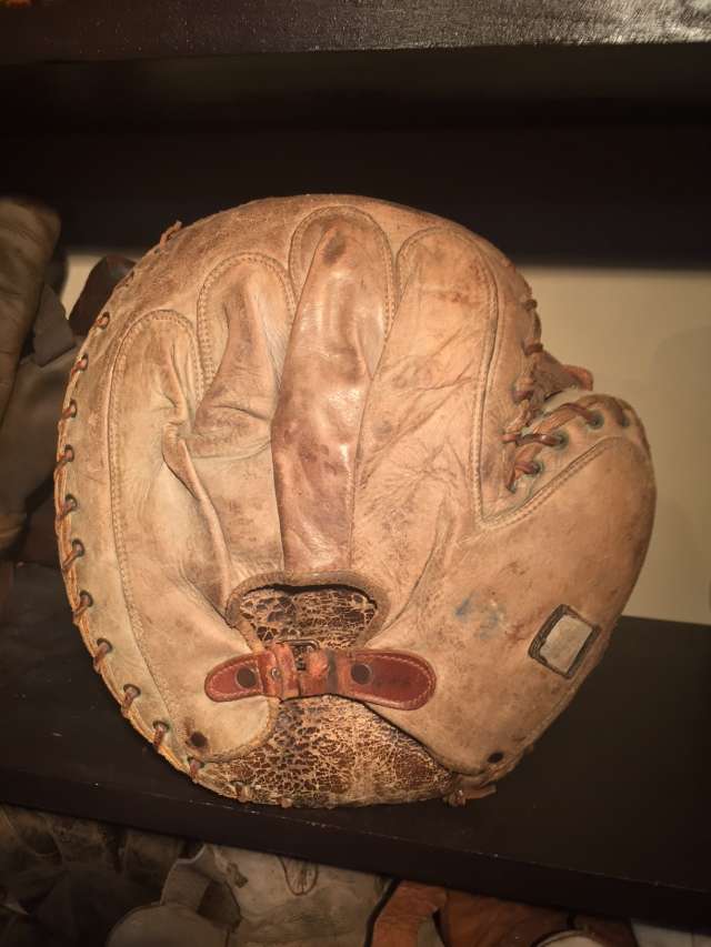 Early 1900's A.J. Reach Crescent Catchers Mitt Back