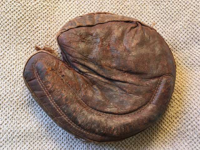 Early 1900's A.J. Reach Crescent Catchers Mitt Front