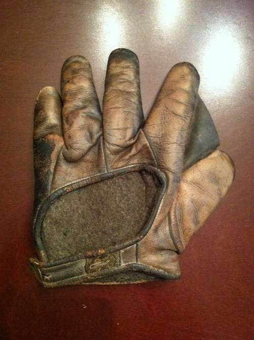 Early 1900's A.J. Reach Crescent Glove Back