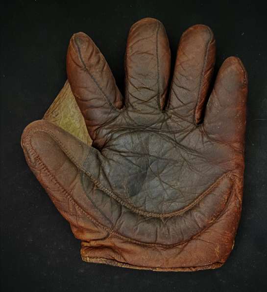 Early 1900's A.J. Reach Crescent Glove Burgundy Front