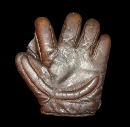 A.J. Reach Crescent Glove Dark Burgundy Front