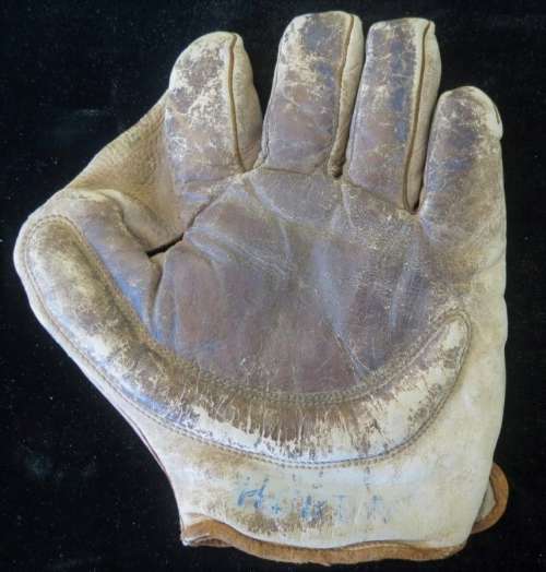 Early 1900's A.J. Reach Crescent Glove Front