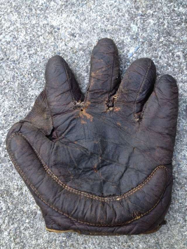 Early 1900's A.J. Reach Crescent Glove Front