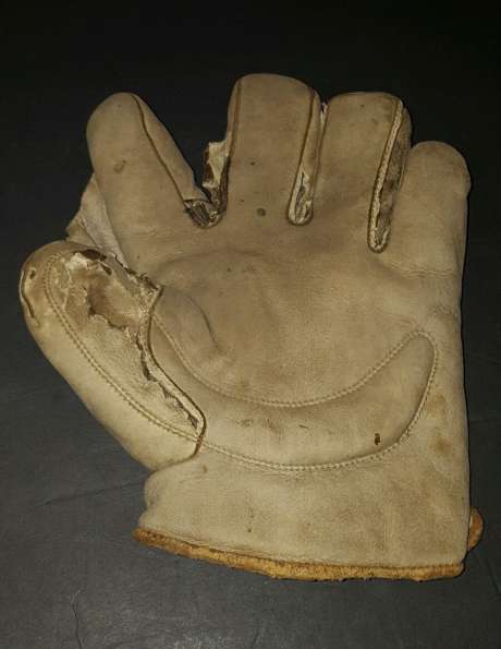 Early 1900's A.J. Reach Crescent Glove Front