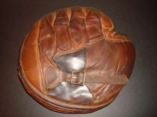 Early 1900's Adjustable Heel Buckle Back Catchers Mitt Back