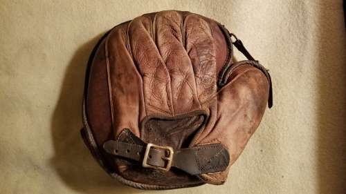 Early 1900's Adjustable Heel Crescent Catchers Mitt Back