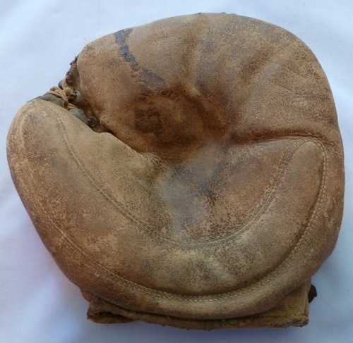 Early 1900's Brown Crescent Basemitt Front