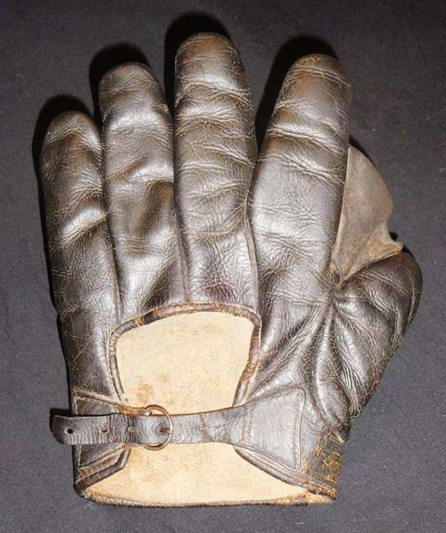 Early 1900's Buckle Back Crescent Back