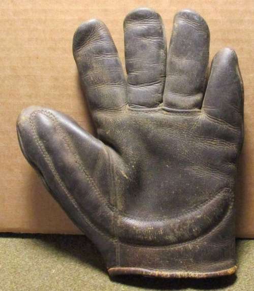 Early 1900's Buckle Back Crescent Glove Front