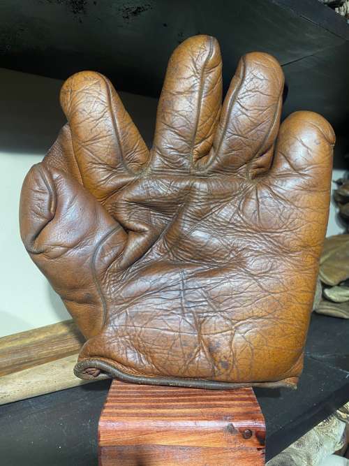 Early 1900's Buckle Back Full Web Front