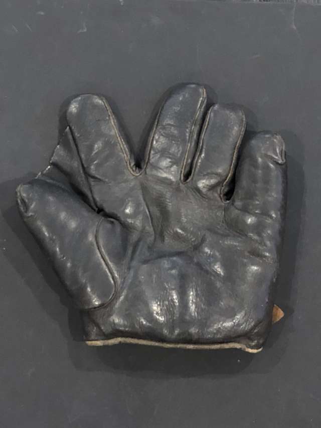 Early 1900's Buckle Back Full Web Front