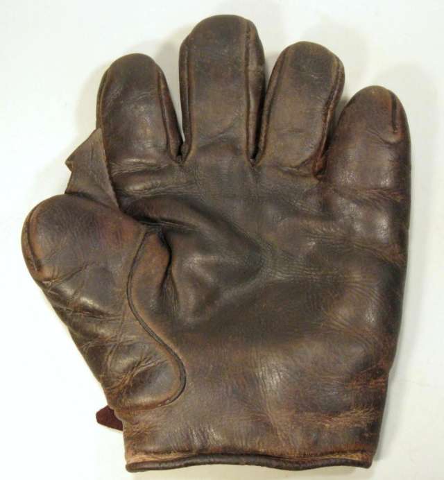 Early 1900's Buckle Back Inner Heel Front