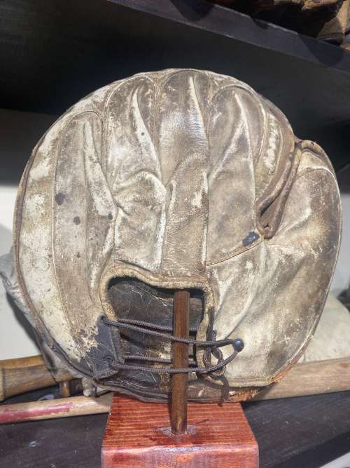 Early 1900's Crescent Catchers Mitt Back