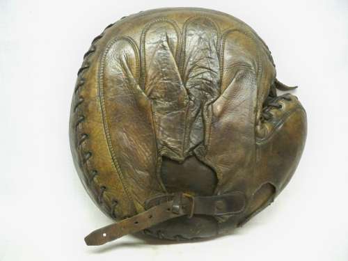 Early 1900's Crescent Catchers Mitt Back