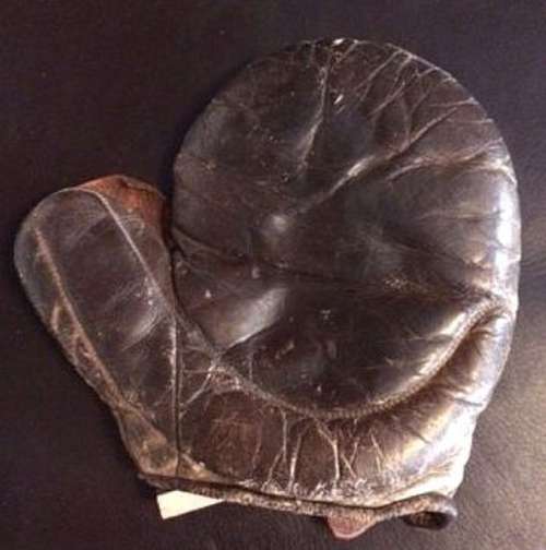 Early 1900's Crescent Full Web Basemitt Front