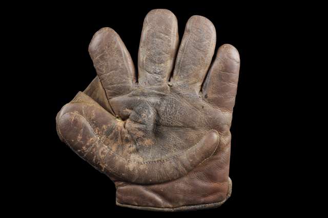 Early 1900's Crescent Glove Front