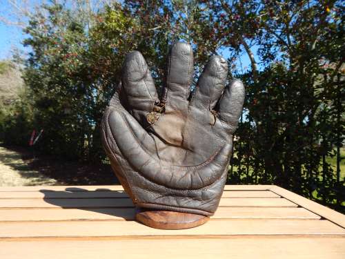 Early 1900's Crescent Glove Front