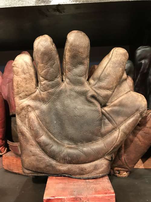 Early 1900's Crescent Lefty Front