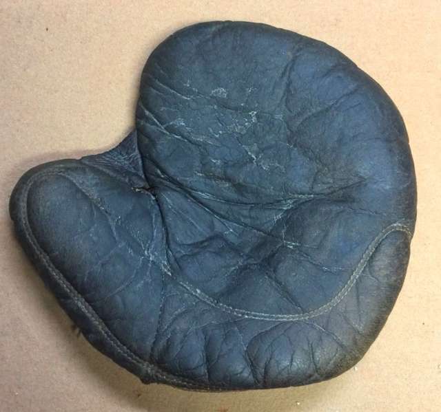 Early 1900's Crescent Pad Basemitt Front 1