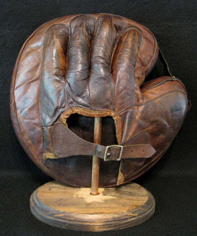 Early 1900's Crescent Pad Buckle Web Catchers Mitt Lefty Back