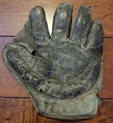 Early 1900's A.J. Reach Crescent Glove Front