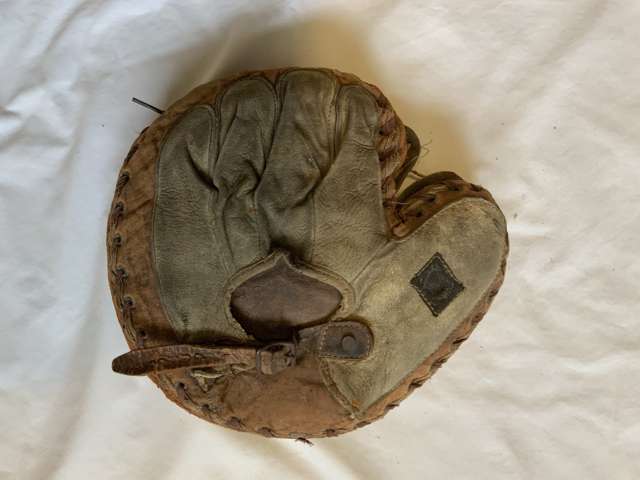 Early 1900's Spalding Buckskin Crescent Catchers Mitt Back