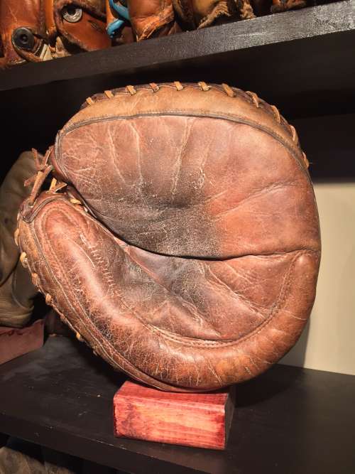 Early 1900's Spalding Crescent Catchers Mitt Front