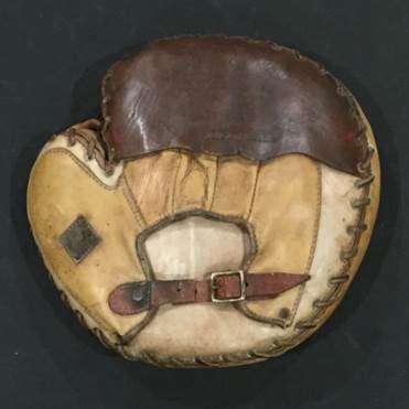 Early 1900's Spalding Crescent Decker Lefty Back