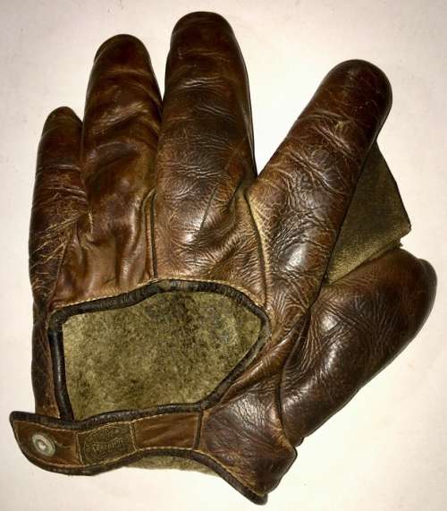 Early 1900's Spalding Crescent Glove Back