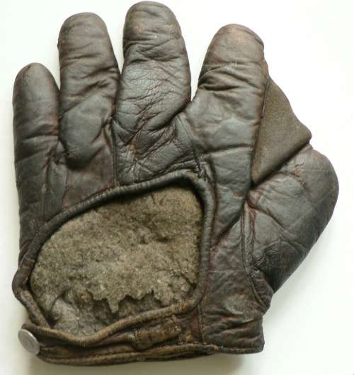 Early 1900's Spalding Crescent Glove Back