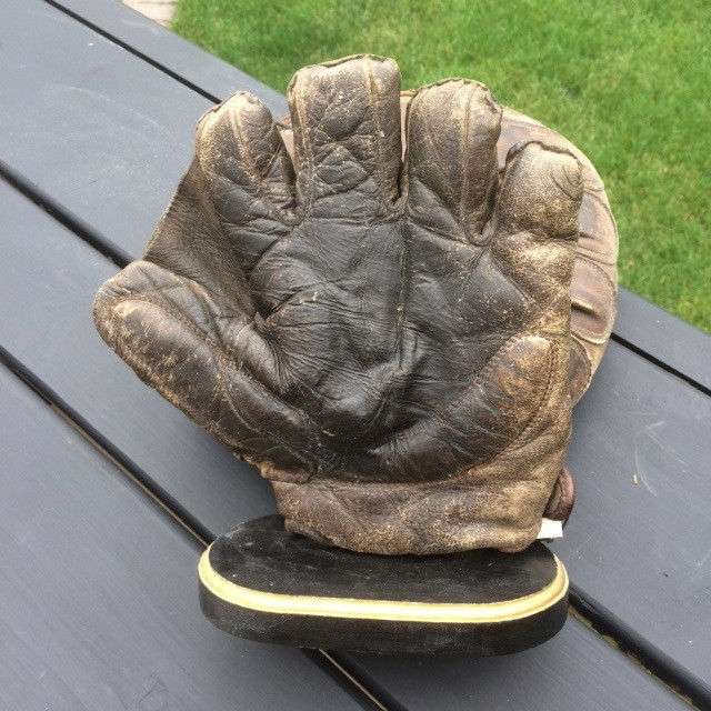Early 1900's Spalding Crescent Glove Front