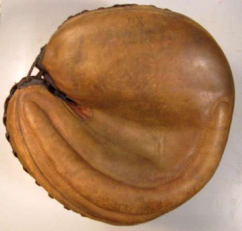 Early 1900's Spalding Decker Patent Crescent Catchers Mitt Front